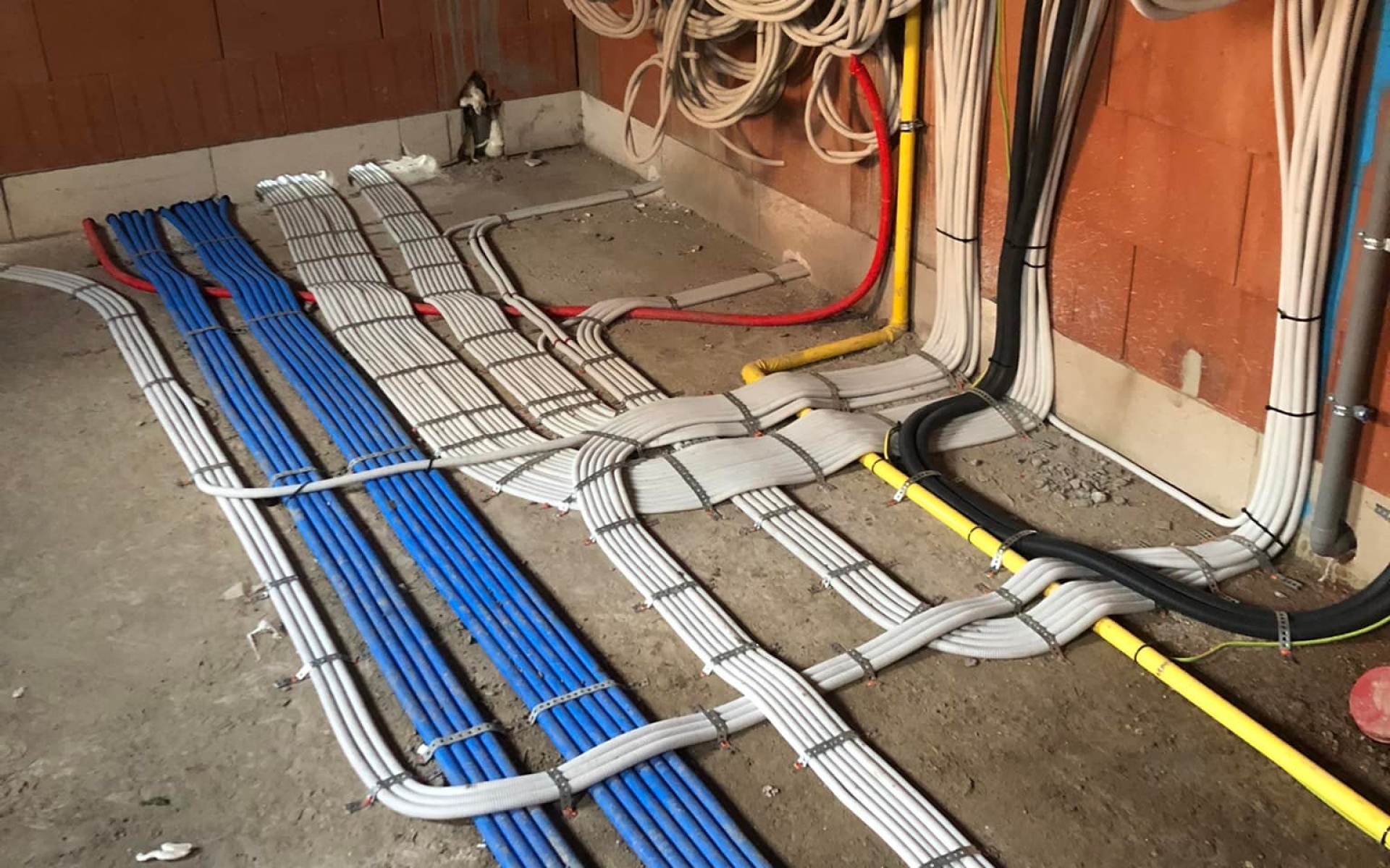 Algemene elektriciteit door Robin Carron